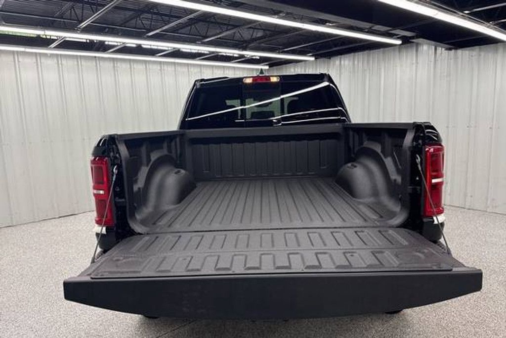 2026 RAM 1500 - photo 9