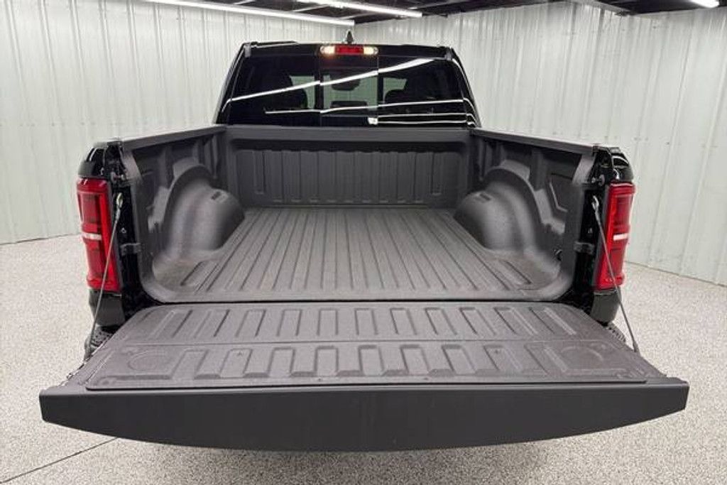 2026 RAM 1500 - photo 8