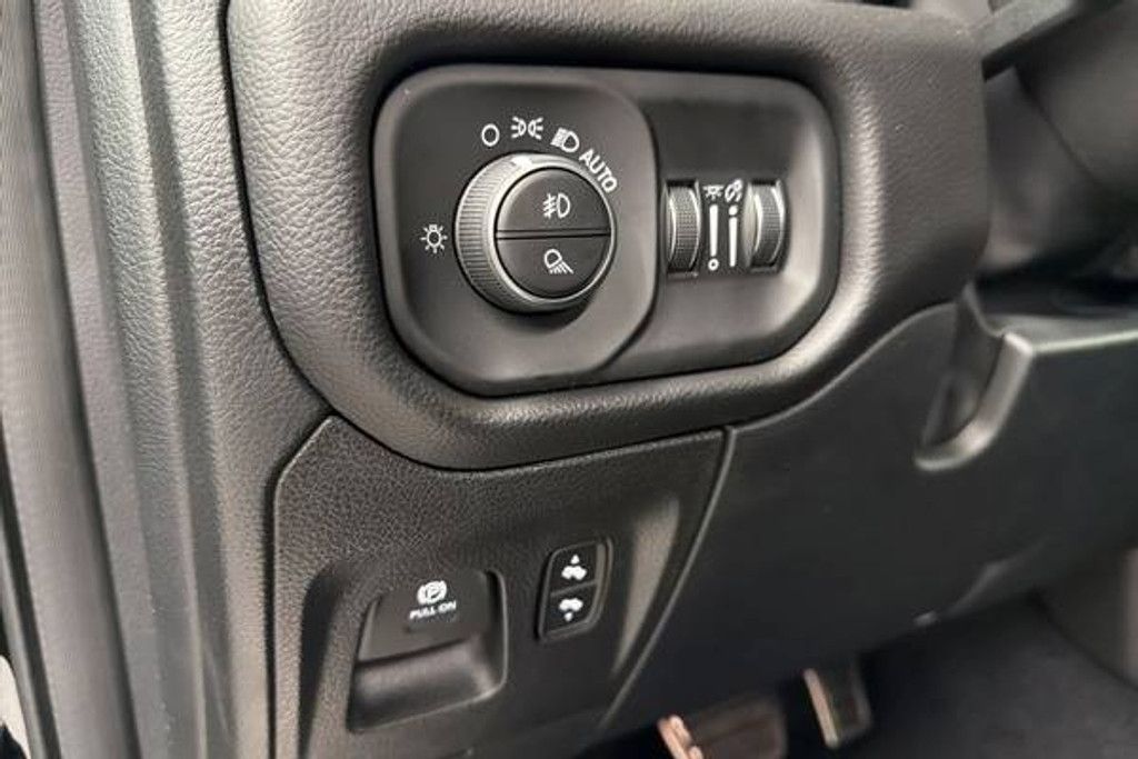 2026 RAM 1500 - photo 16
