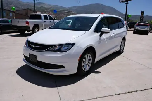 2017 CHRYSLER Pacifica Touring for sale