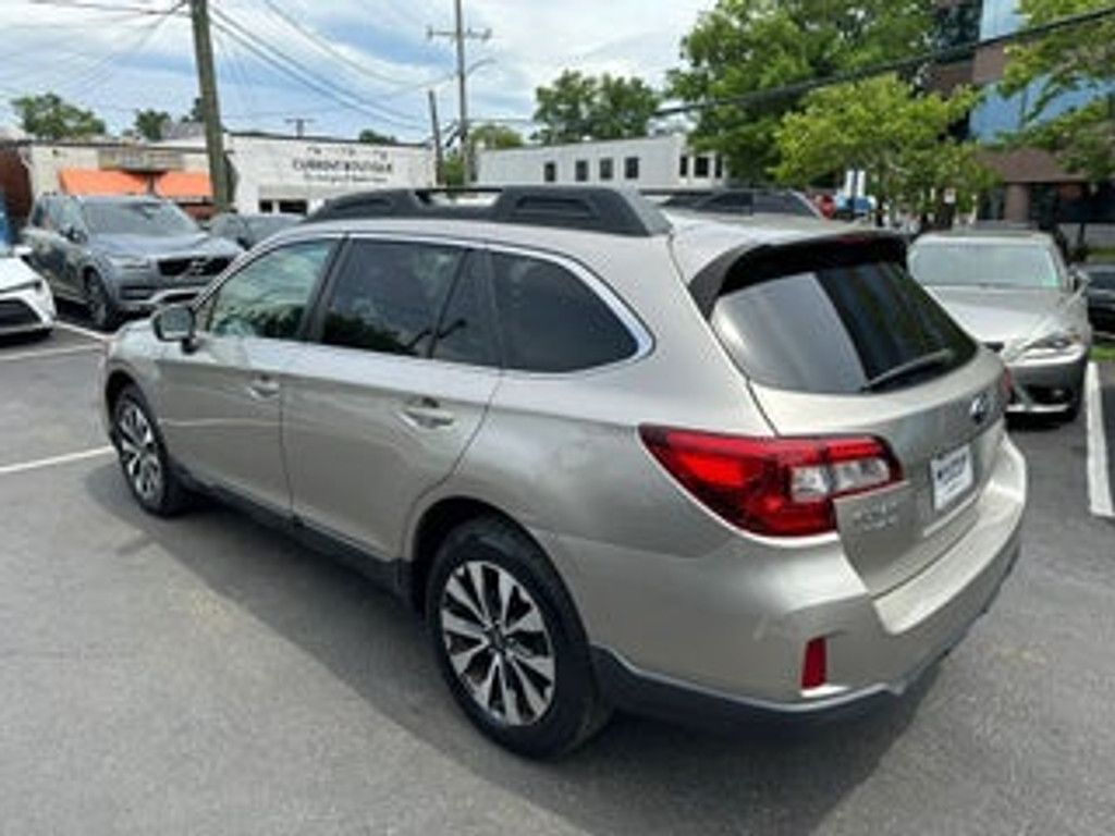 2016 SUBARU Outback - photo 5