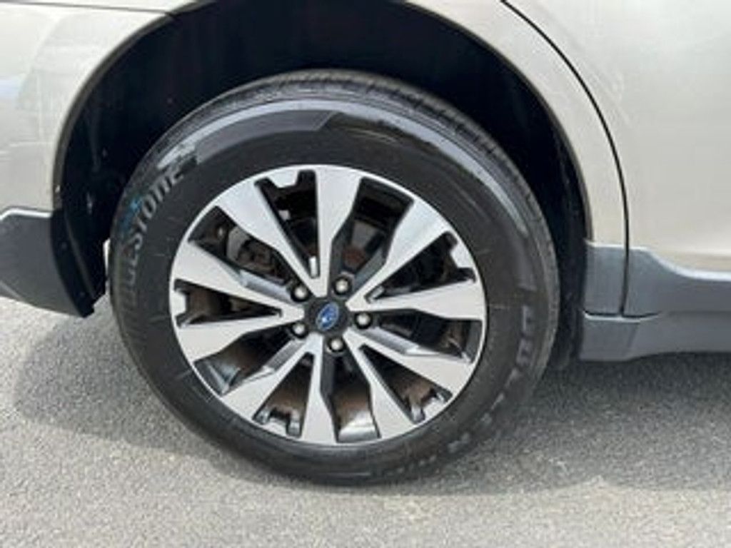 2016 SUBARU Outback - photo 10