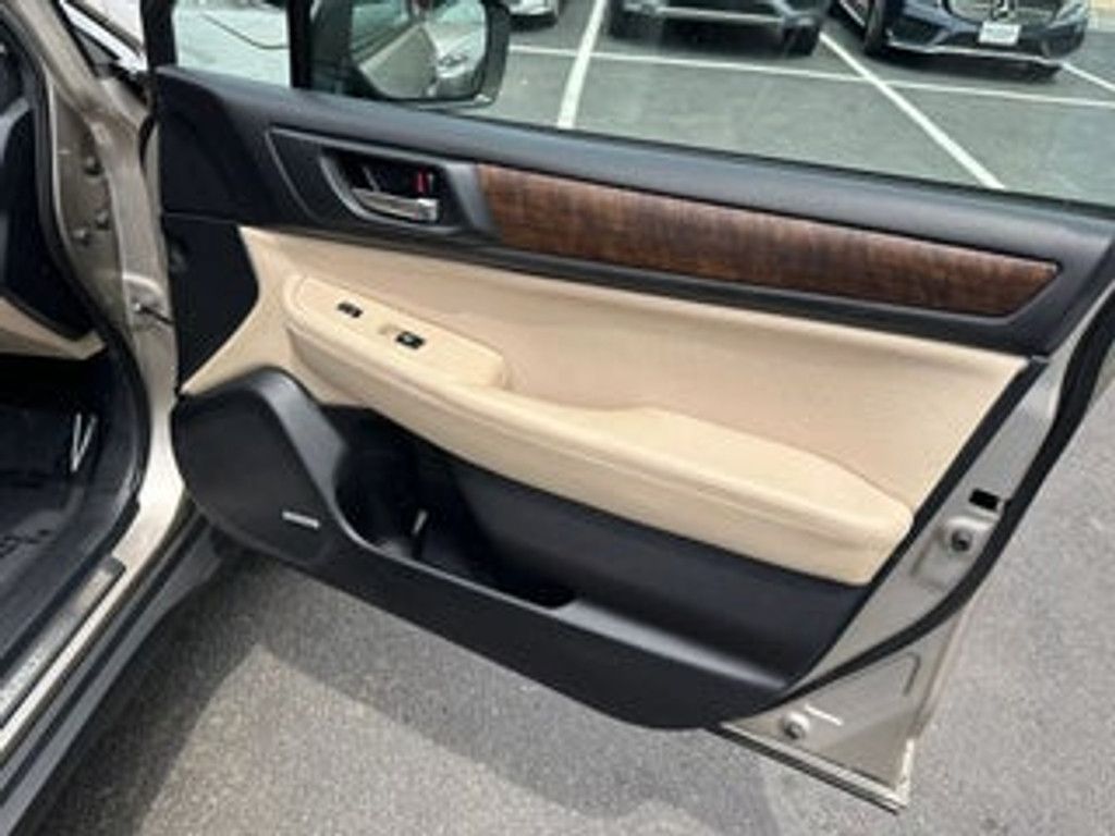 2016 SUBARU Outback - photo 15