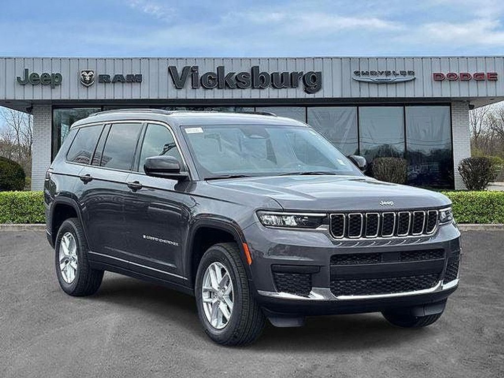 2026 Jeep Grand Cherokee L Base Laredo
