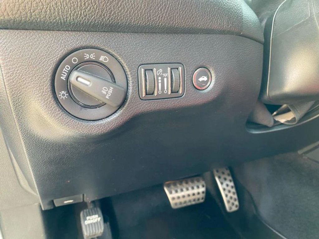 2018 DODGE Challenger - photo 17