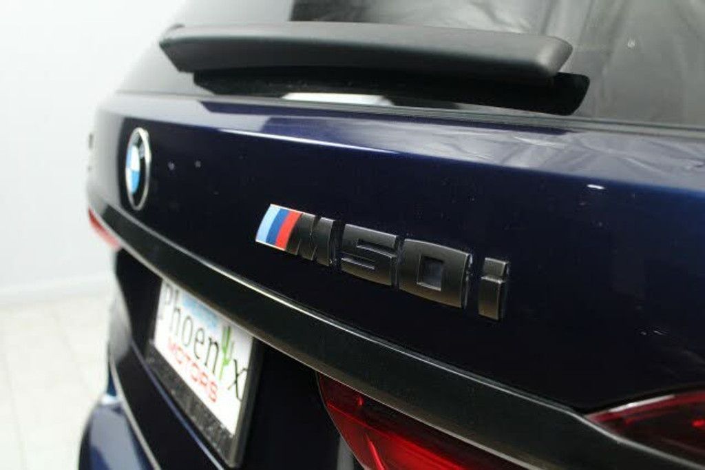 2020 BMW X7 - photo 7