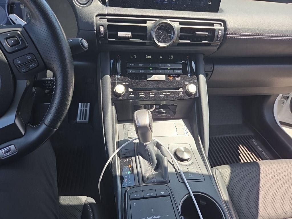 2024 LEXUS IS - photo 18