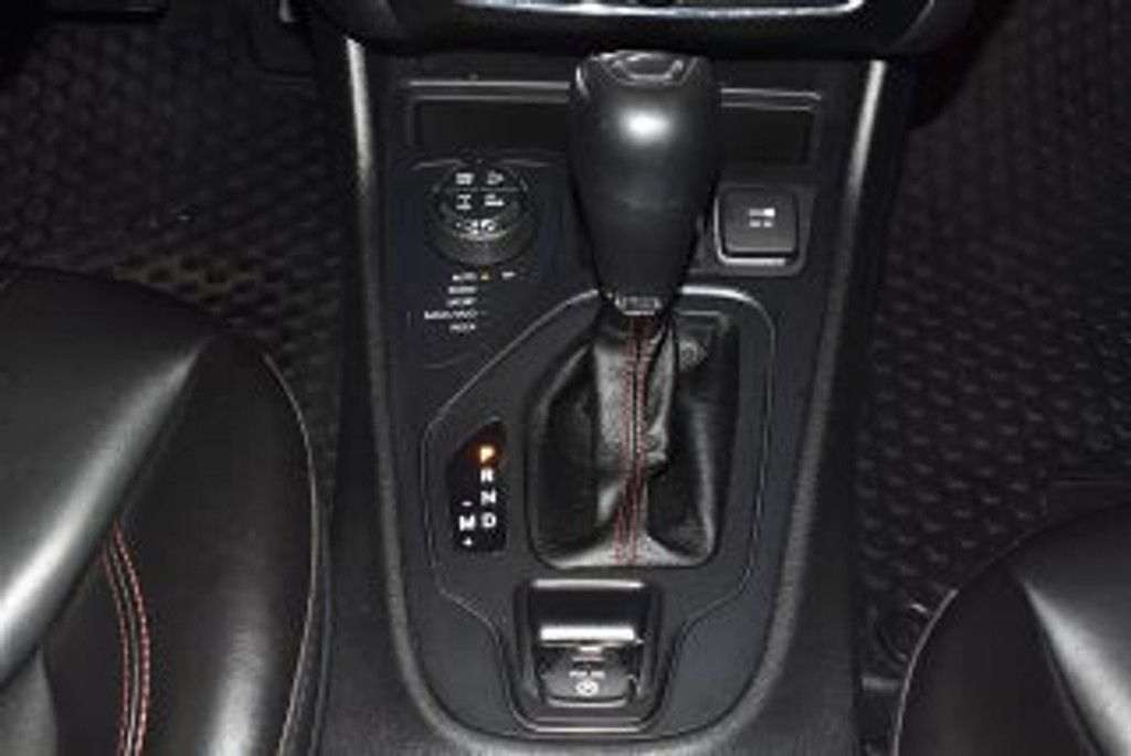 2019 JEEP Cherokee - photo 19