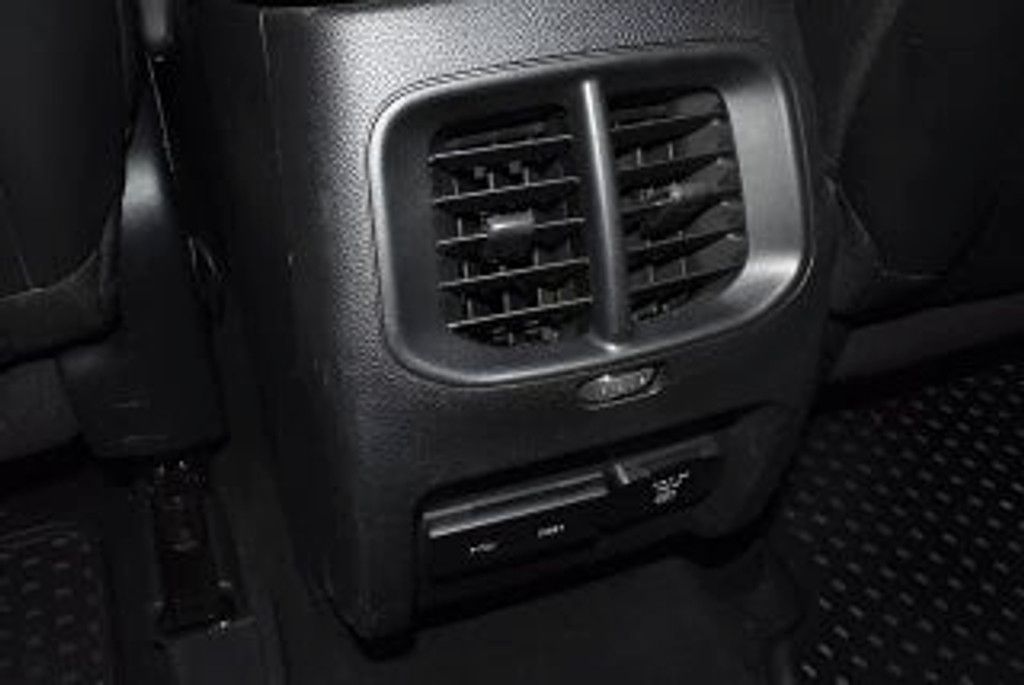 2019 JEEP Cherokee - photo 24