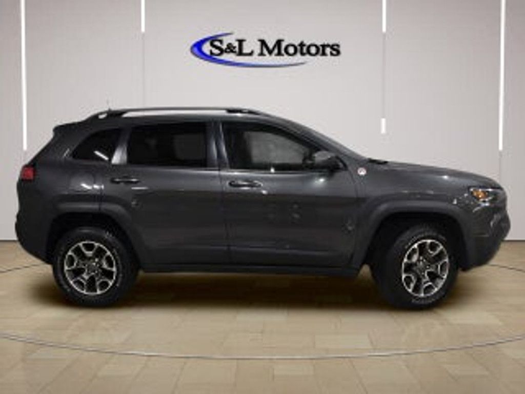2019 JEEP Cherokee - photo 8