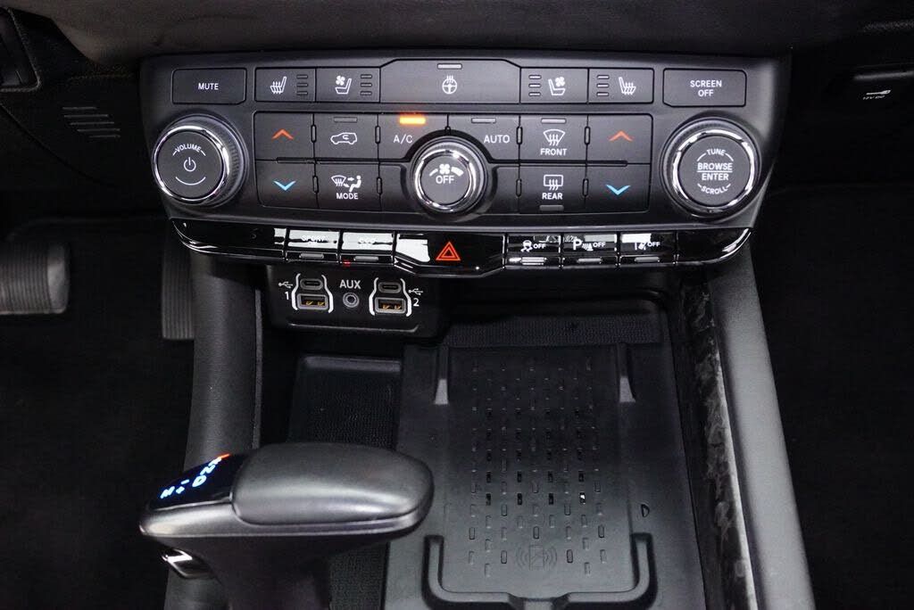 2025 DODGE Durango - photo 16