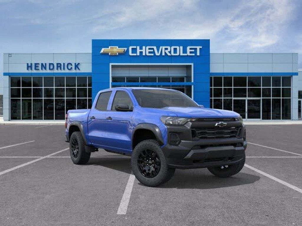 2026 CHEVROLET Colorado - photo 2