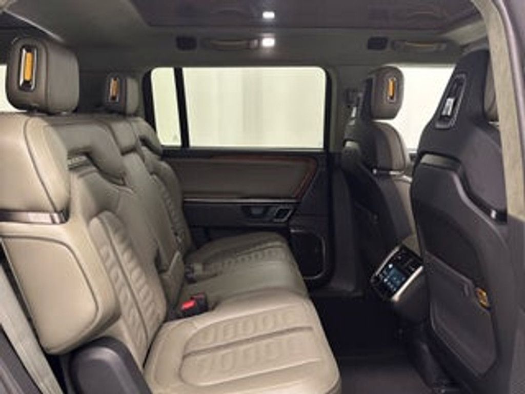 2024 RIVIAN R1S - photo 21