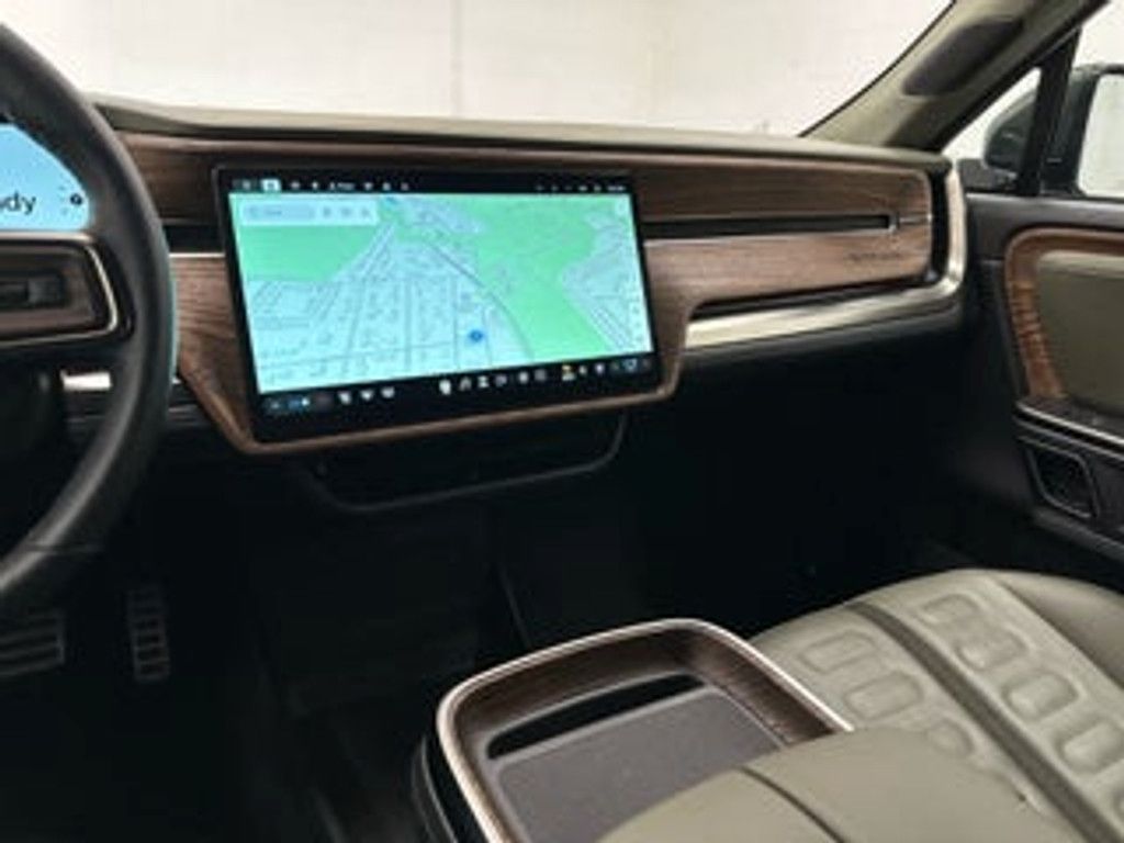 2024 RIVIAN R1S - photo 29