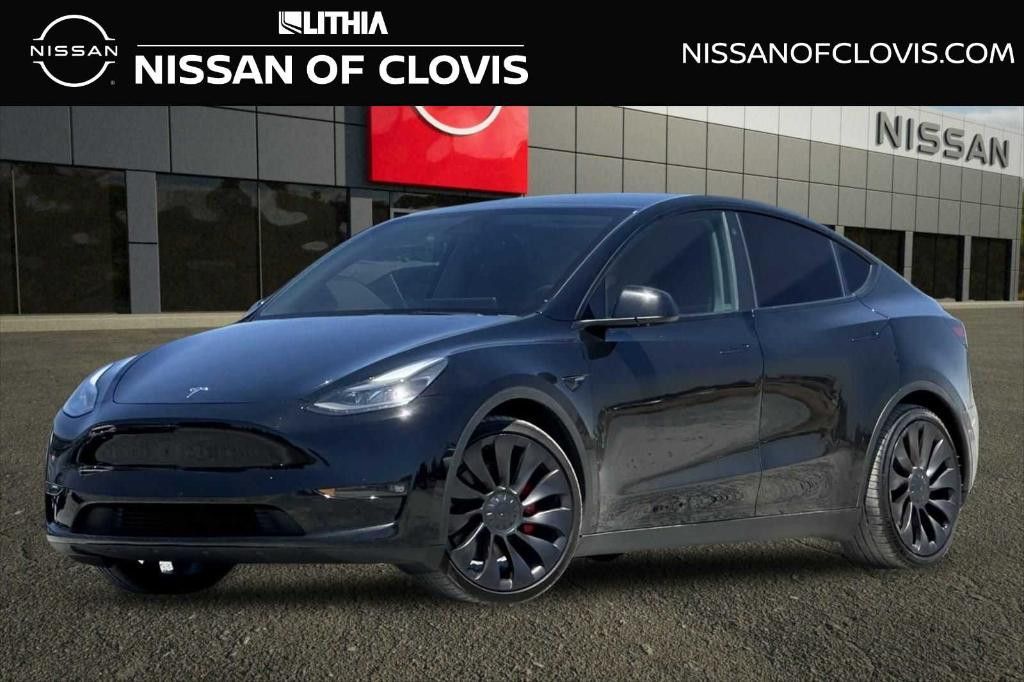 2023 TESLA Model Y - main photo