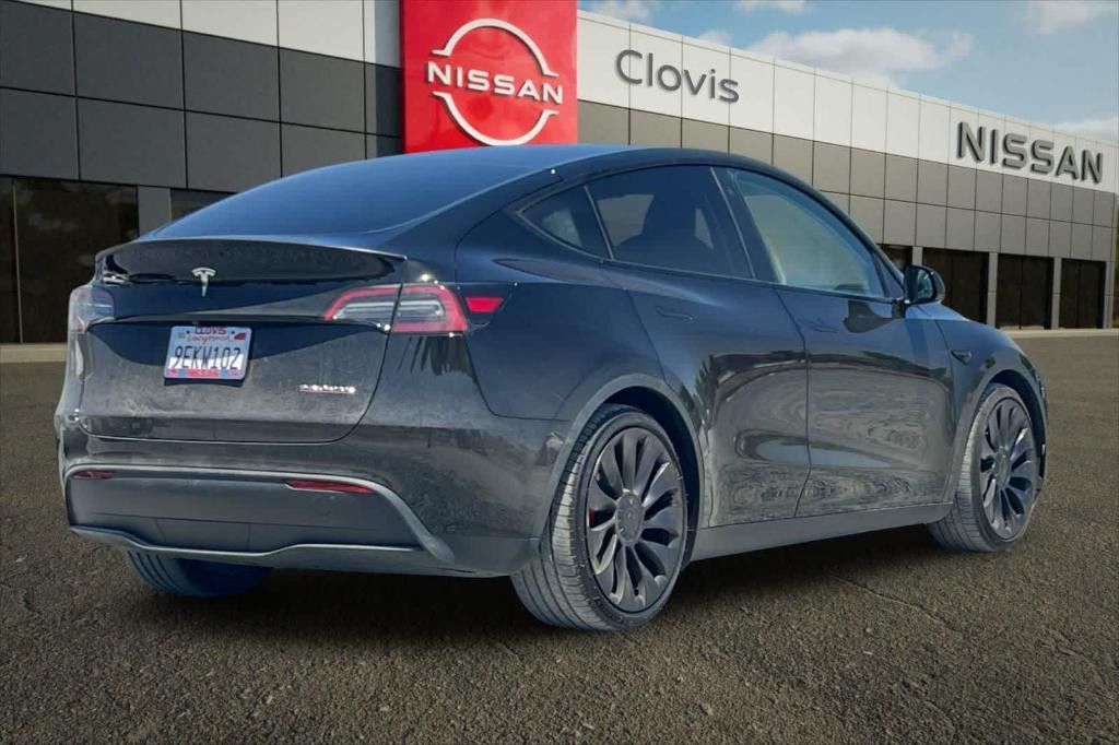 2023 TESLA Model Y - photo 3