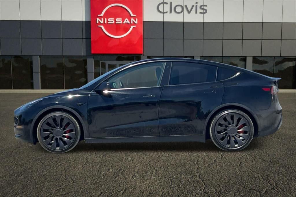 2023 TESLA Model Y - photo 6