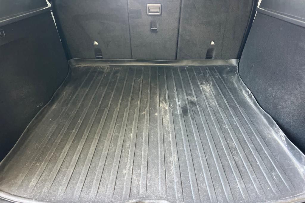 2023 TESLA Model Y - photo 18