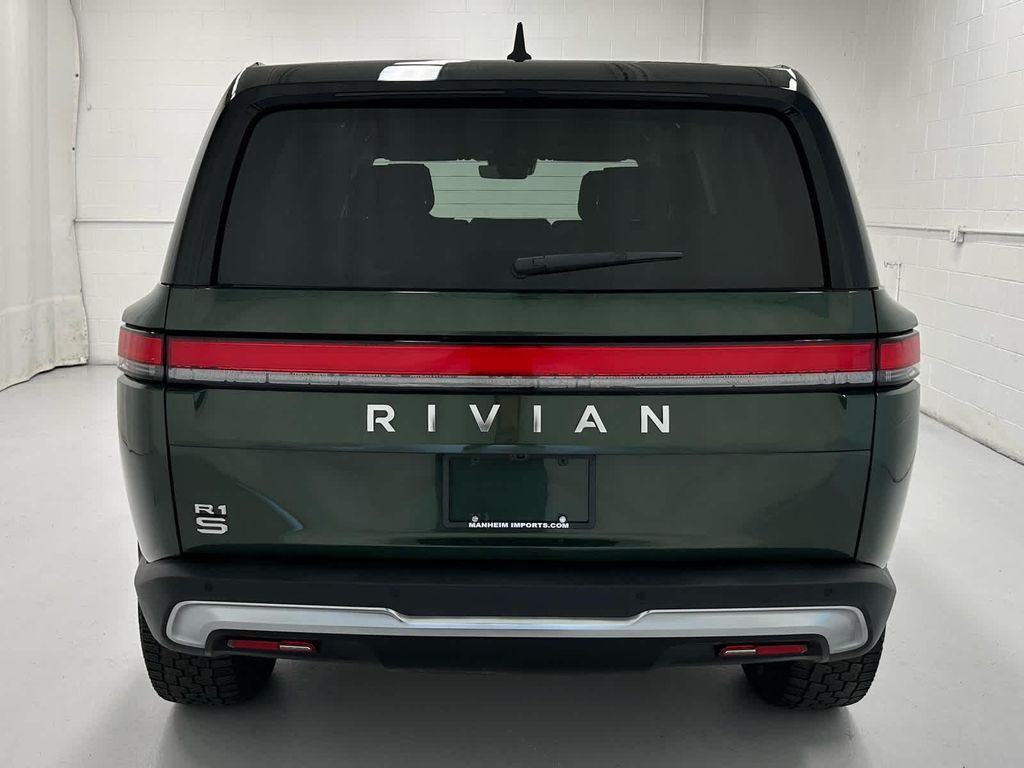 2024 RIVIAN R1S - photo 7