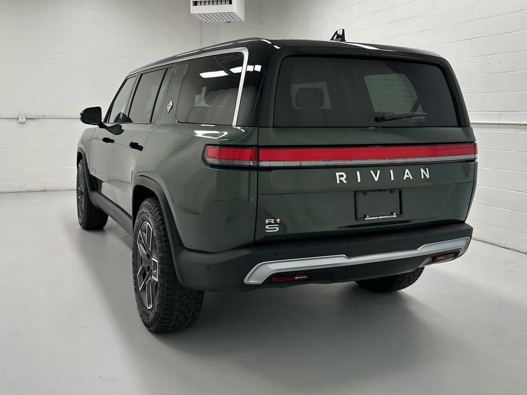 2024 RIVIAN R1S - photo 8