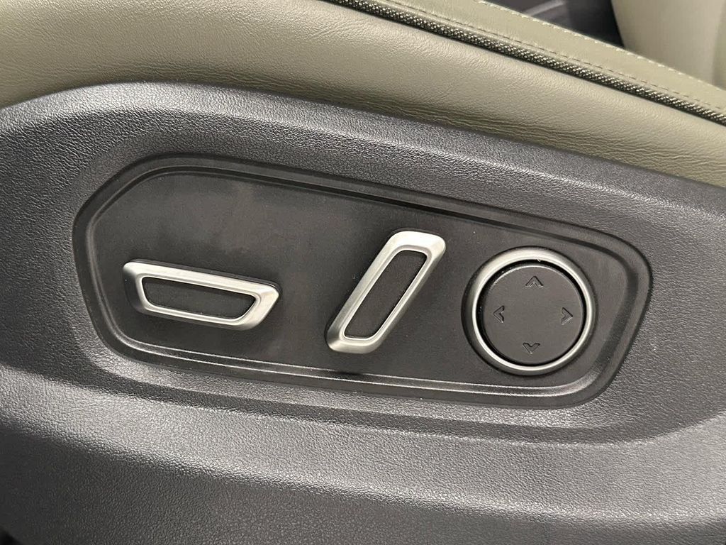 2024 RIVIAN R1S - photo 11