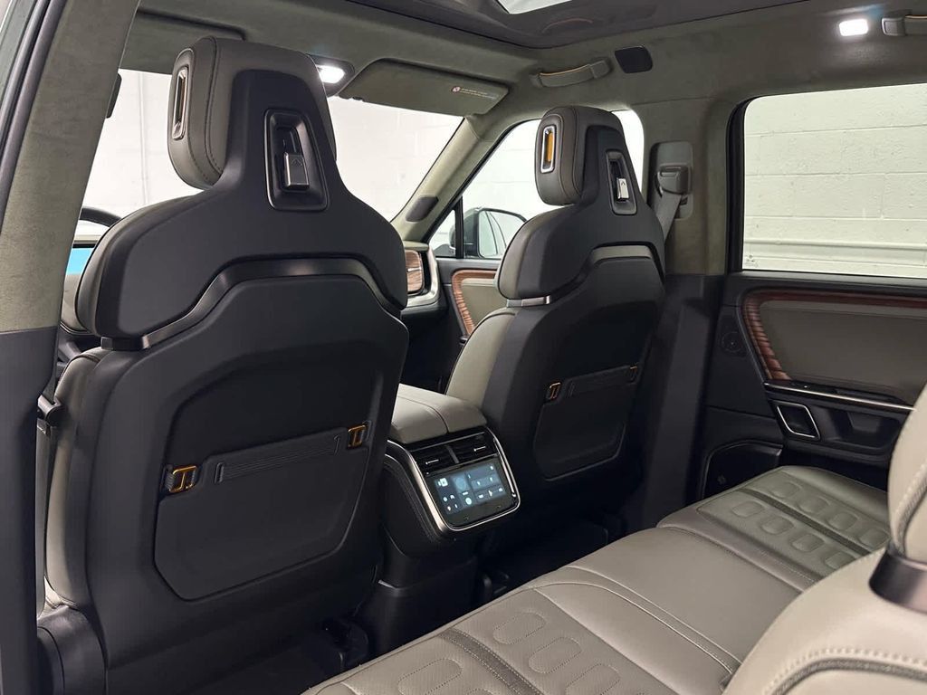 2024 RIVIAN R1S - photo 13