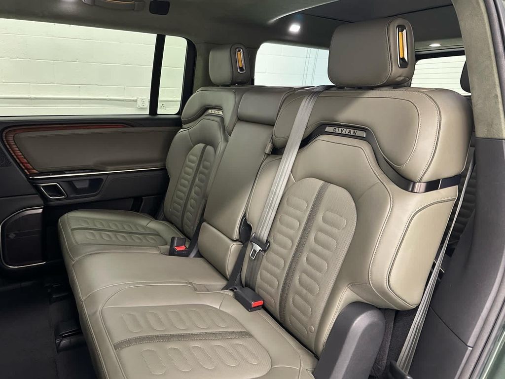 2024 RIVIAN R1S - photo 15