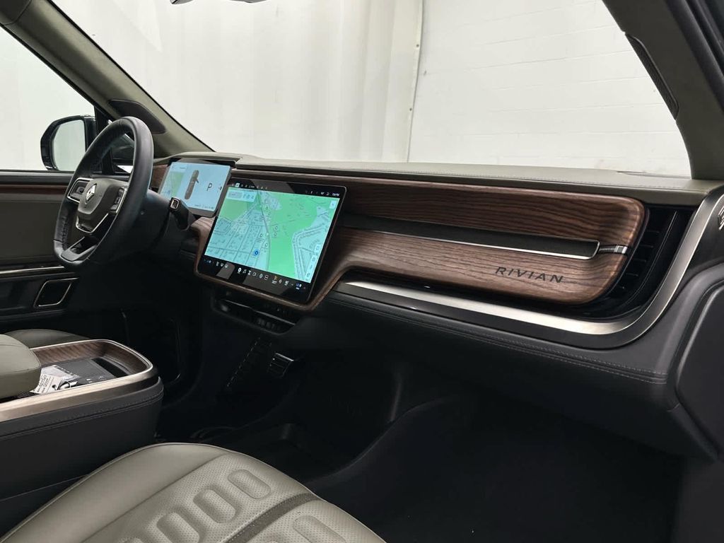 2024 RIVIAN R1S - photo 17