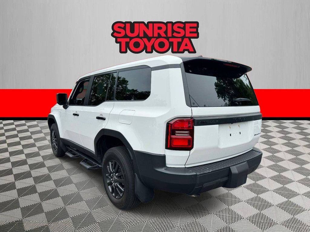 2024 TOYOTA Land Cruiser - photo 4