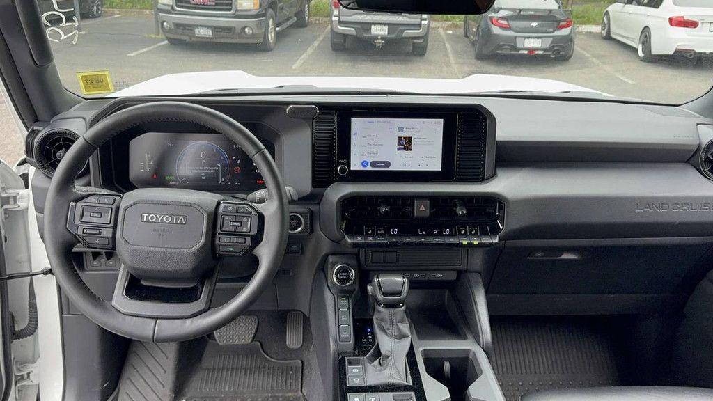 2024 TOYOTA Land Cruiser - photo 10