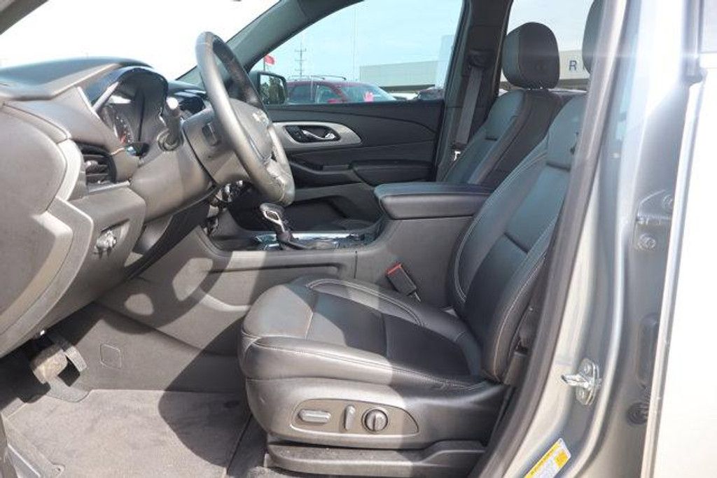 2023 CHEVROLET Traverse - photo 10