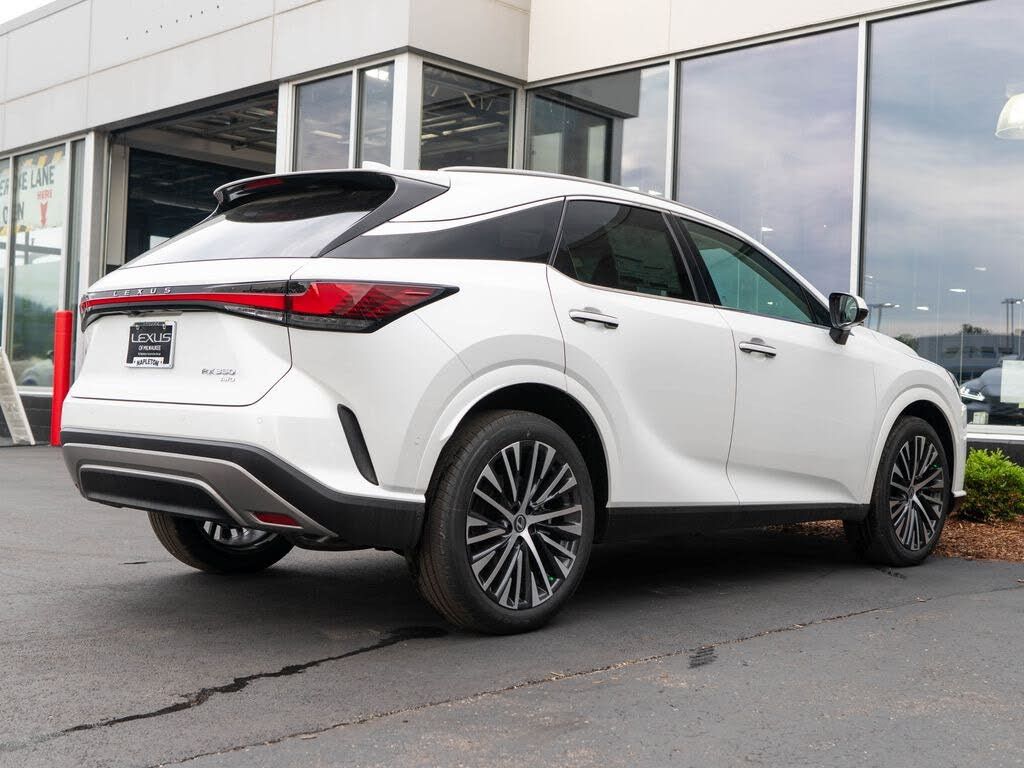 2026 LEXUS RX - photo 9