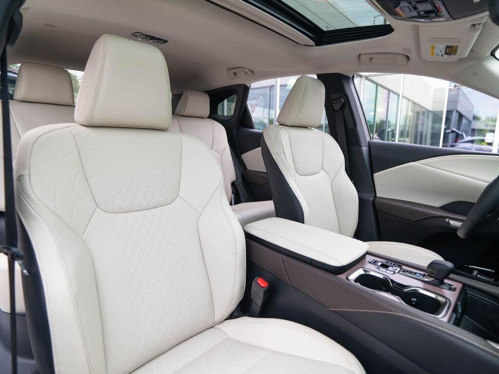 2026 LEXUS RX - photo 17