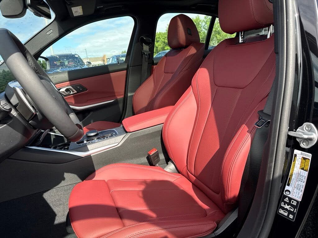 2026 BMW 330i - photo 18
