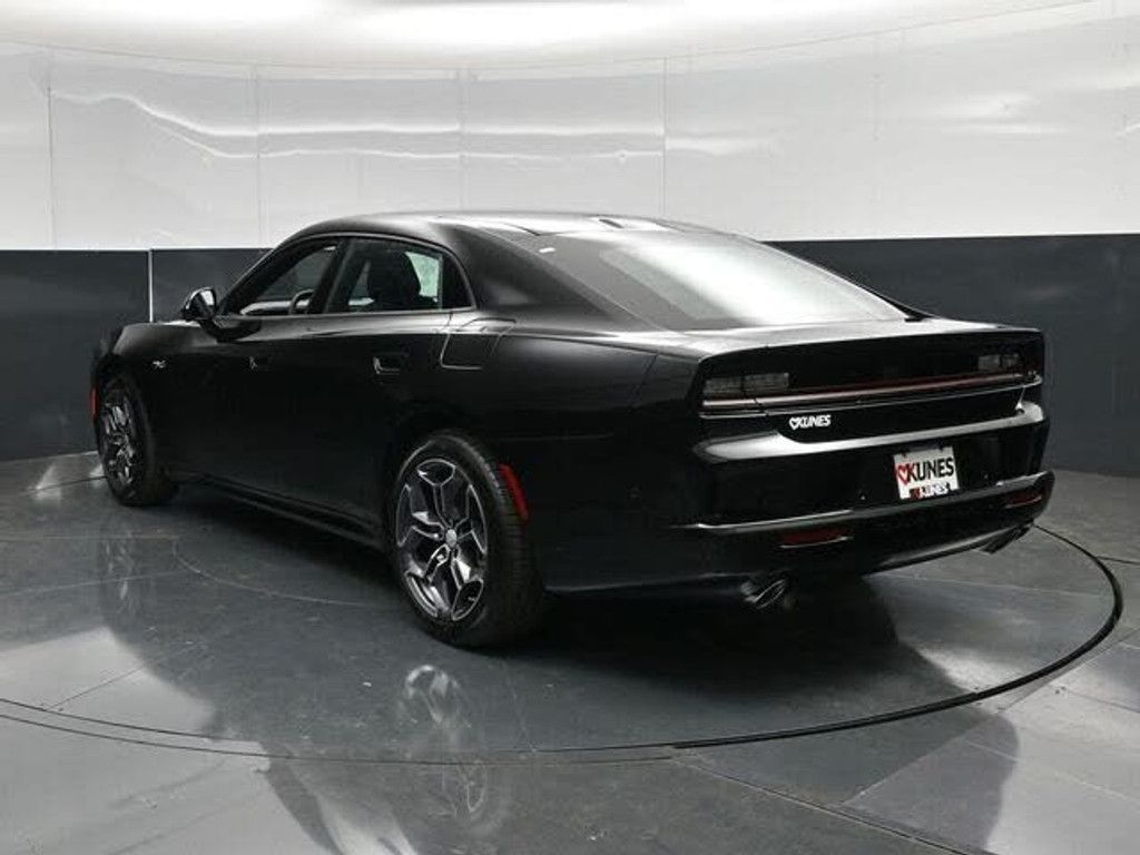 2026 DODGE Charger - photo 9