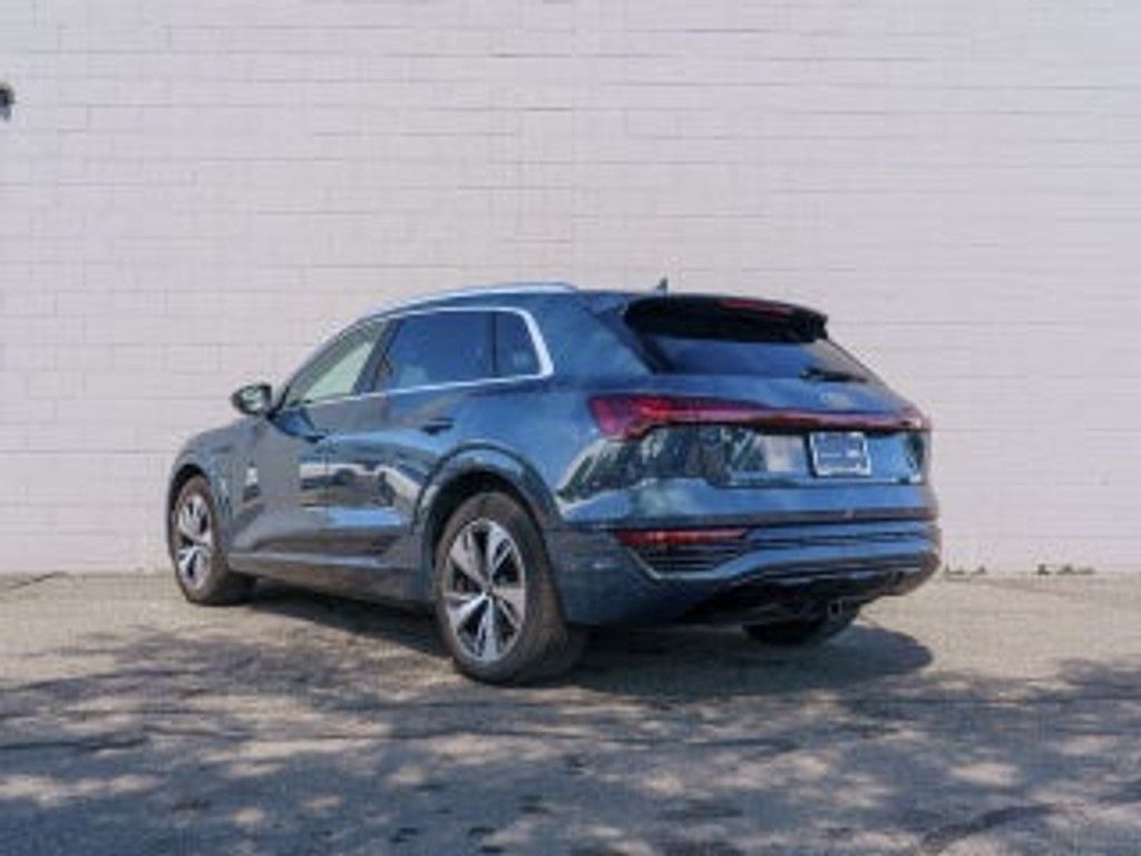 2024 AUDI Q8 - photo 3