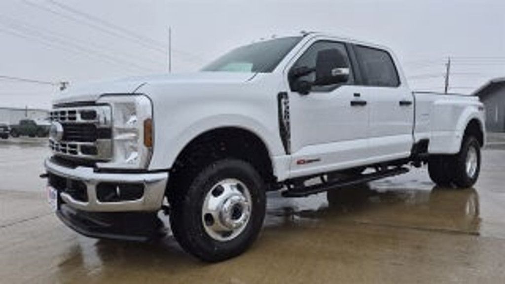2026 Ford F-350 Lariat