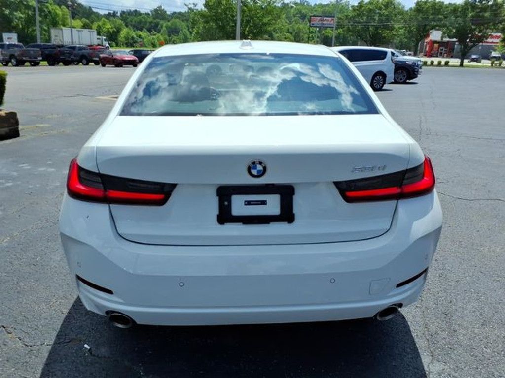 2025 BMW 330i - photo 27