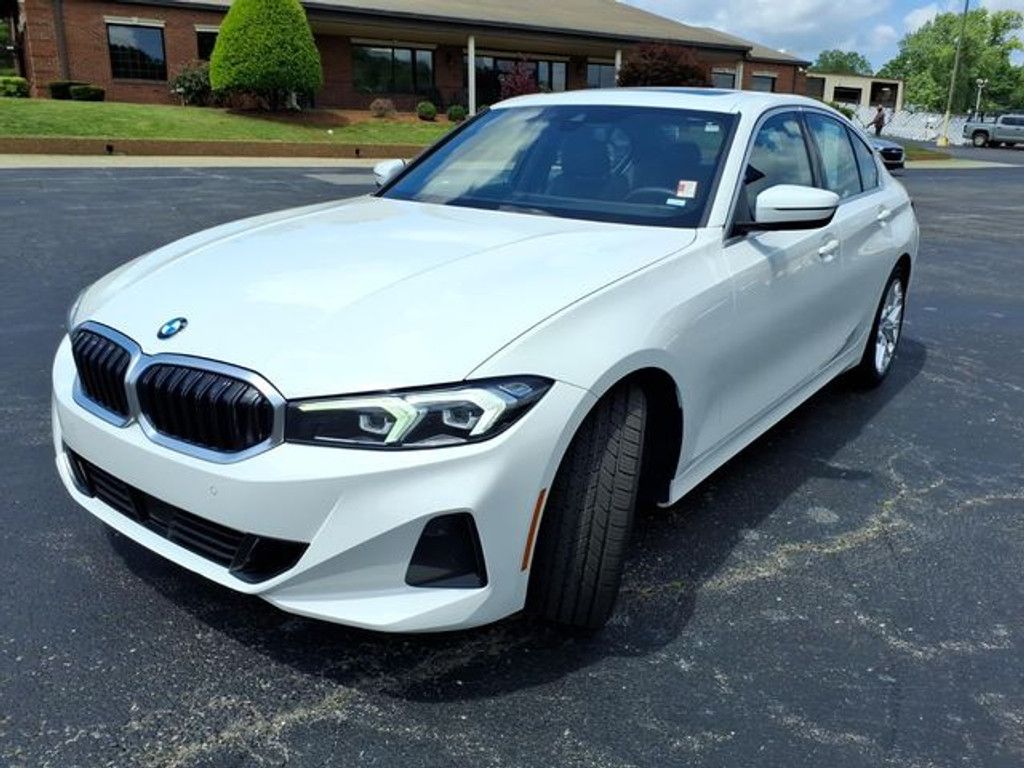 2025 BMW 330i - photo 30