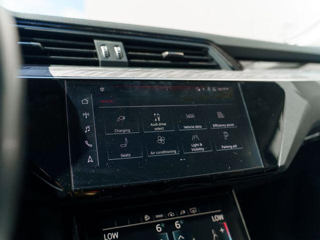 2024 AUDI Q8 - photo 25