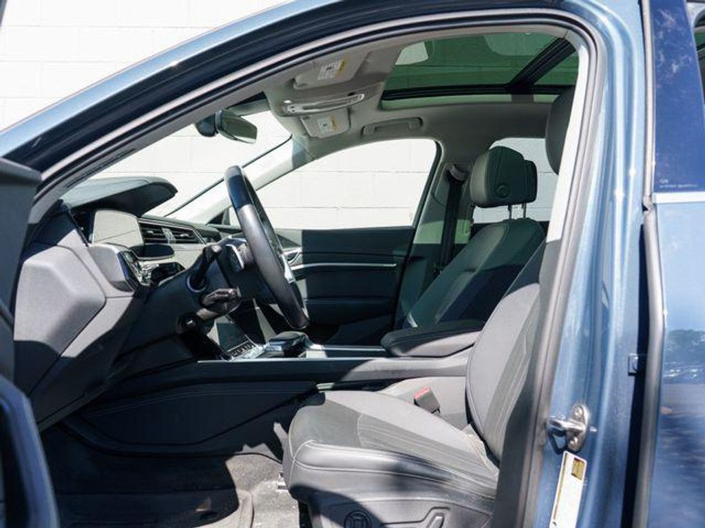 2024 AUDI Q8 - photo 17