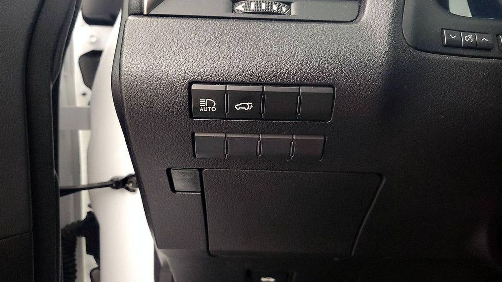 2020 LEXUS RX - photo 15