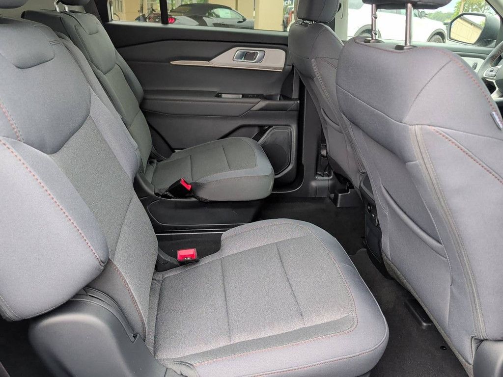 2026 FORD Explorer - photo 9