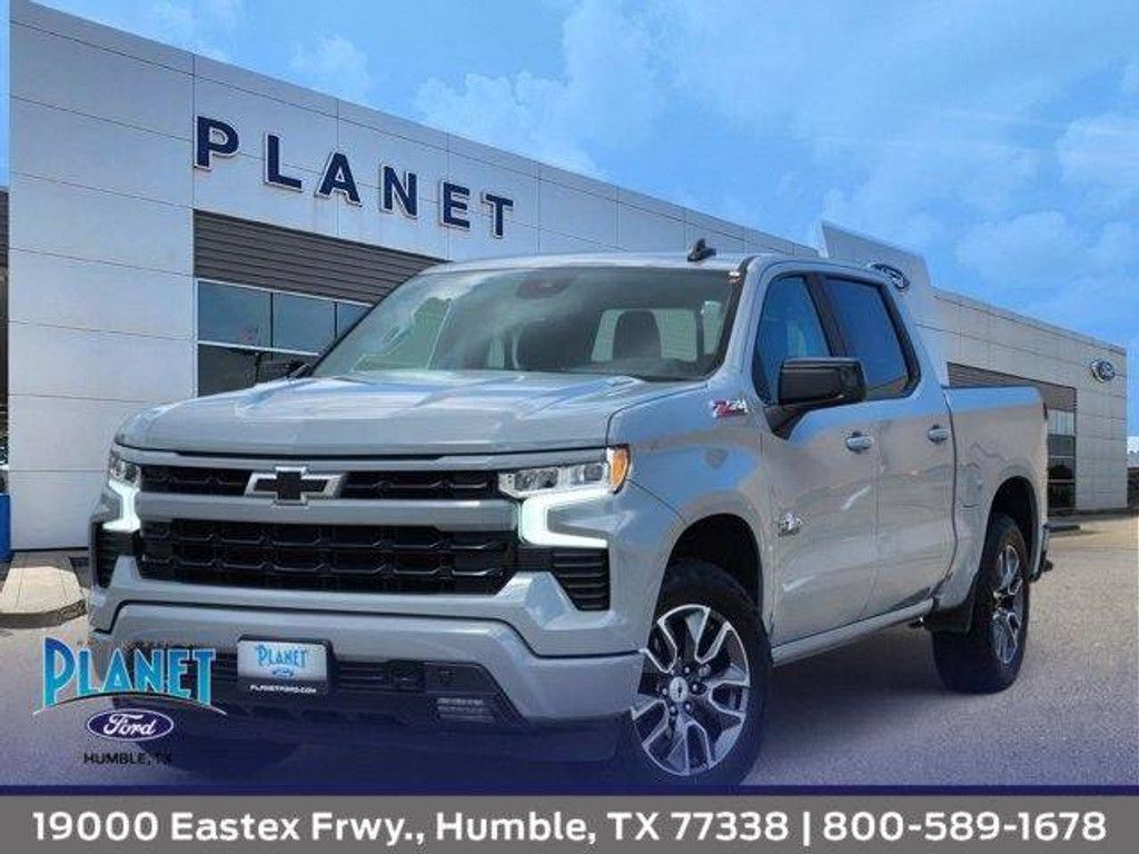 2025 Chevrolet Silverado RST