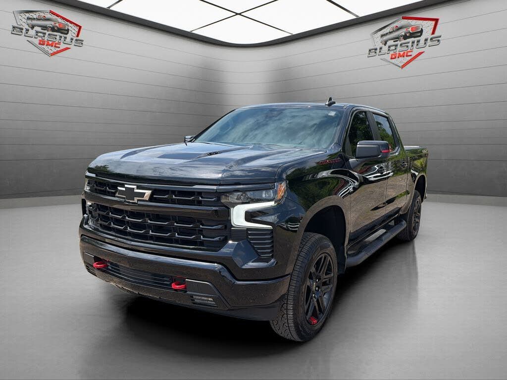 2022 Chevrolet Silverado RST