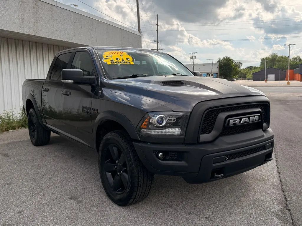 2019 Ram 1500 SLT