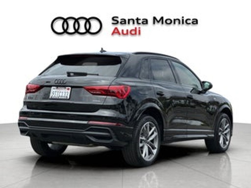 2026 AUDI Q3 - main photo