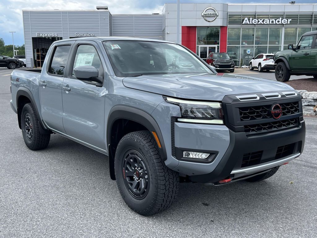 2026 Nissan Frontier SV