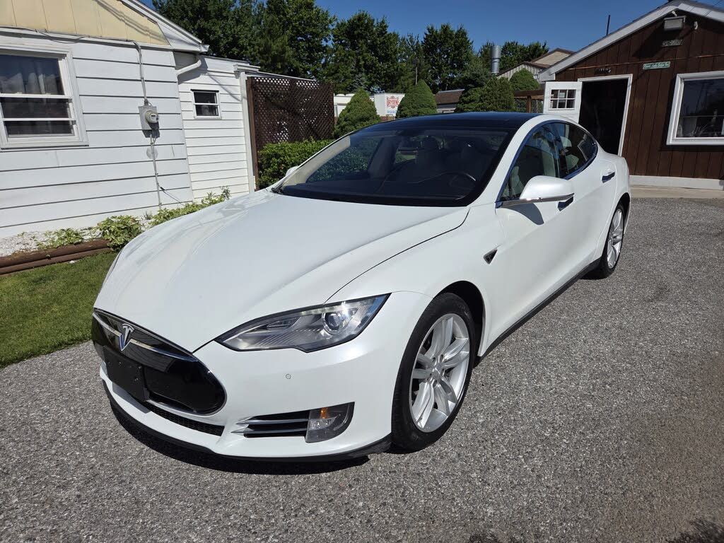 2014 Tesla Model S 85
