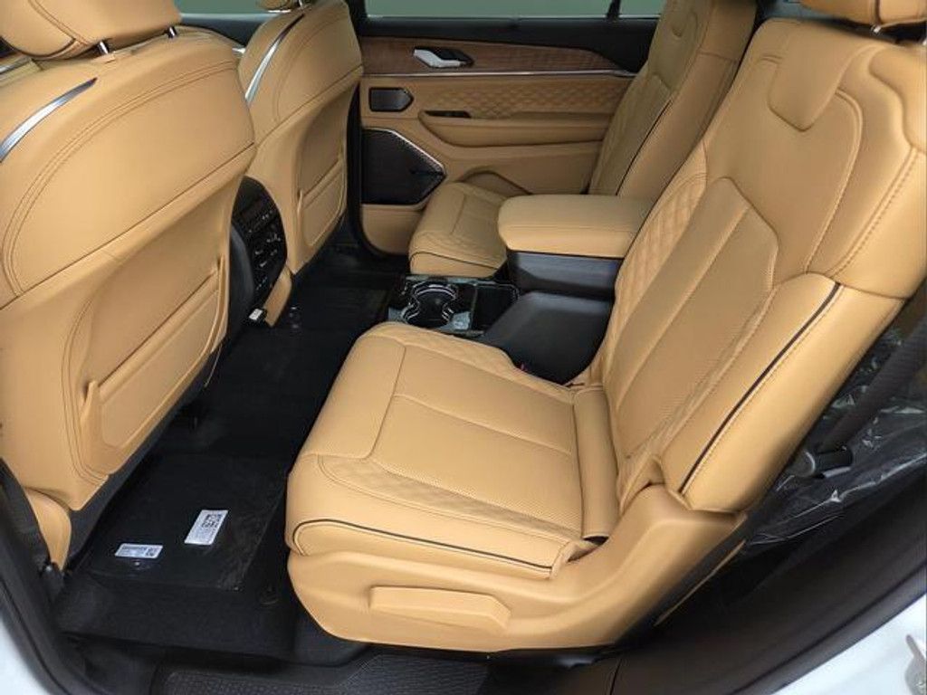 2026 JEEP Grand Cherokee L - photo 17